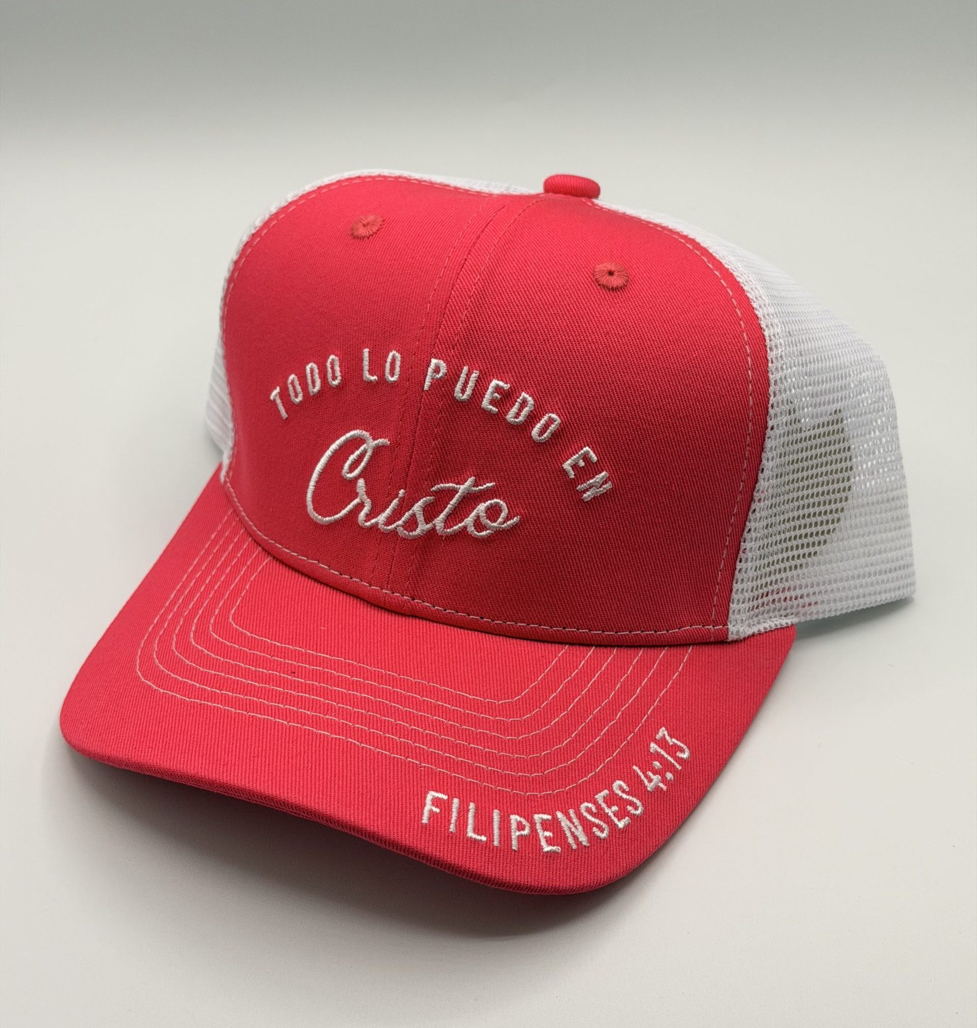 Gorra Todo Lo Puedo en Cristo; Filipenses 4:13 (Color Rojo y Blanco)