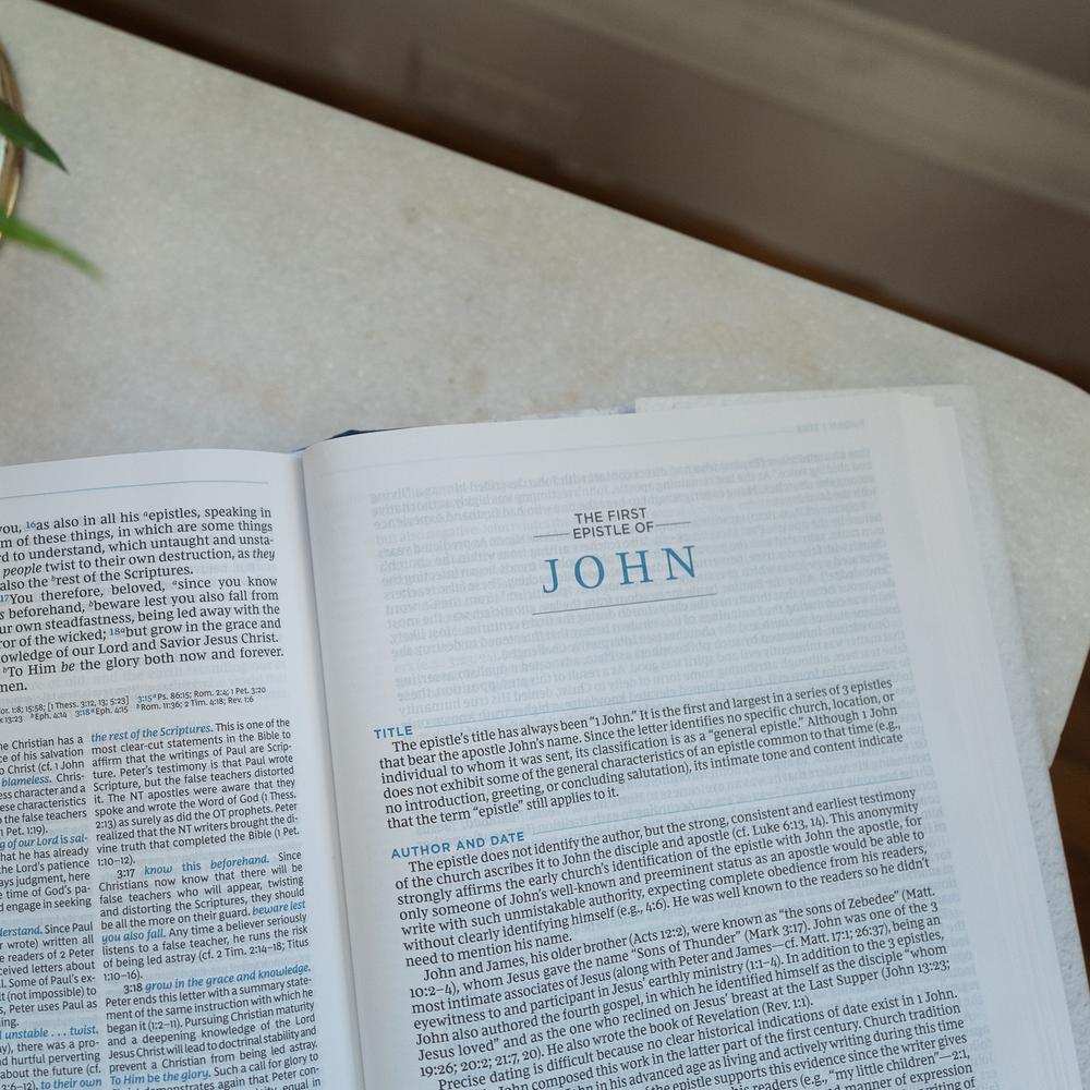 NKJV, MacArthur Study Bible, 2nd Edition, Comfort Print W/Thumb Index - Image 5